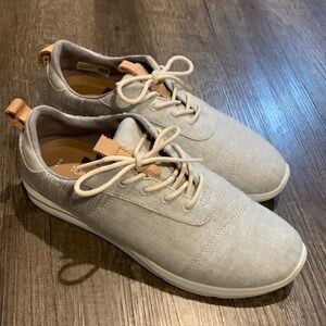 Toms grey lace up shoes